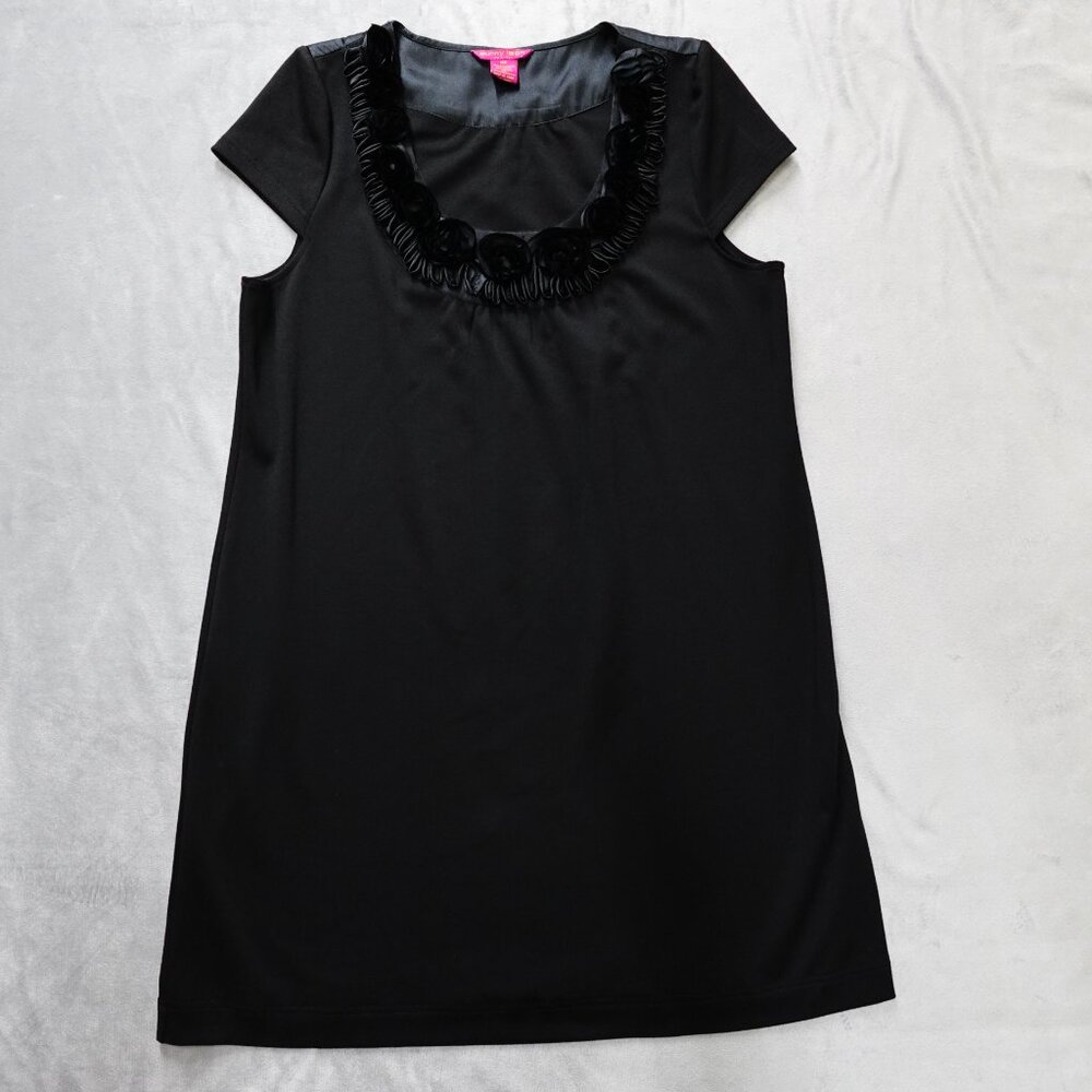 Sunny Leigh Black Dress 14P Women's Black Rose Neckline Whimsy Goth Witchy Emo